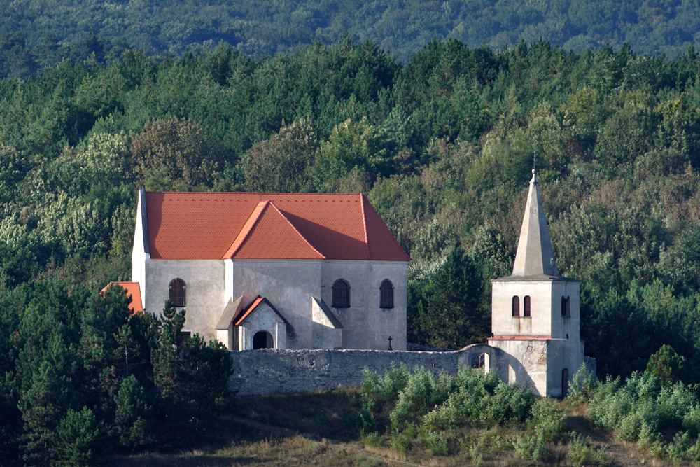 DSC90_34546.jpg - Lančár - kostel sv.Michala archanděla