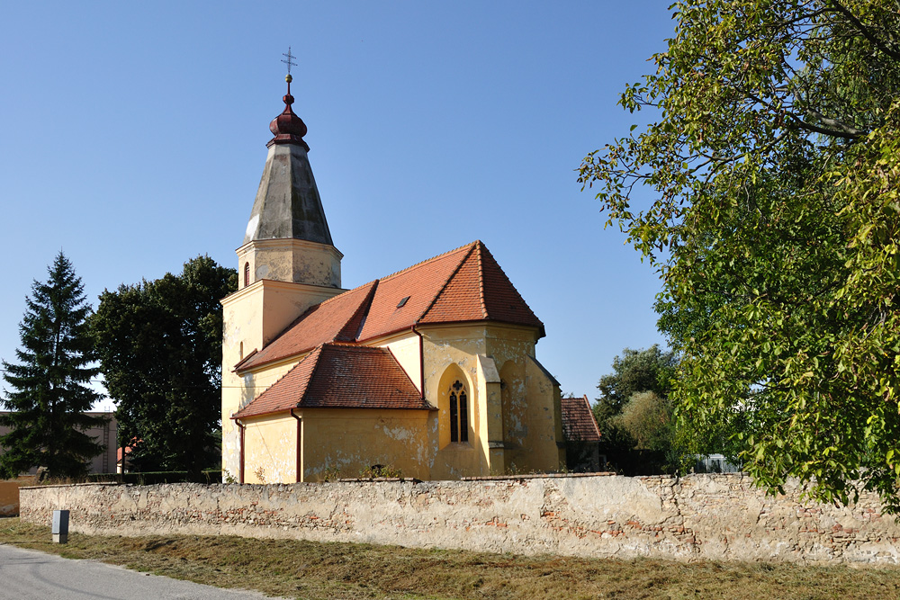 DSC90_34405.jpg - Krakovany-Stráže - kostel sv. Gála z roku 1270