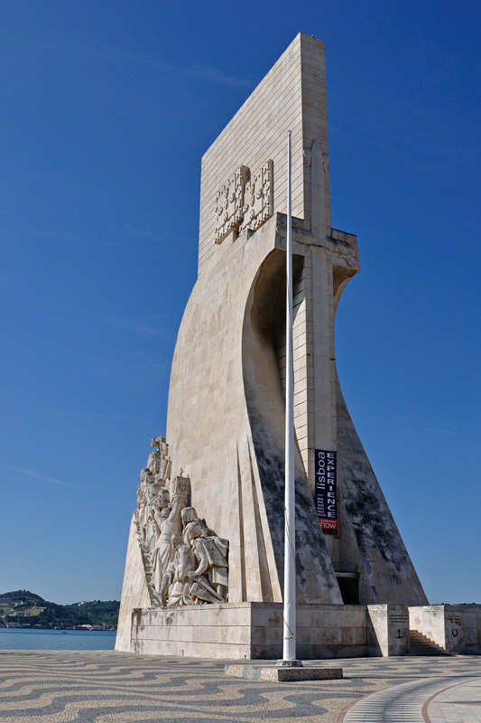 DSC90_04124NW.jpg - Památník objevitelů - Monumento a Los Descubrimientos