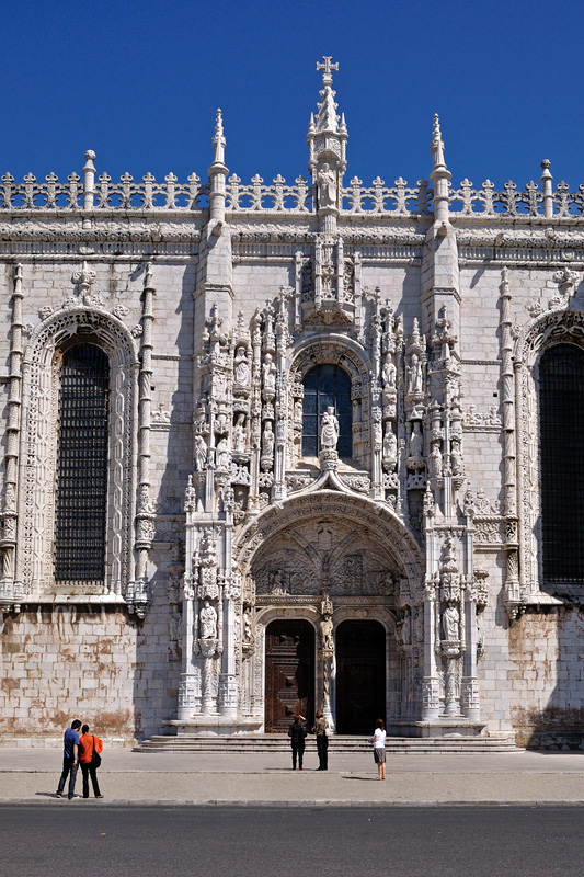 DSC90_04152NW.jpg - Klášter řádu sv. Jeronýma (Mosteiro dos Jerónimos). Klášter byl založen v 15. století za vlády Manuela I. Je zařazen na Seznam světového dědictví UNESCO.V areálu kláštera byla 13. prosince 2007 podepsána Lisabonská smlouva.